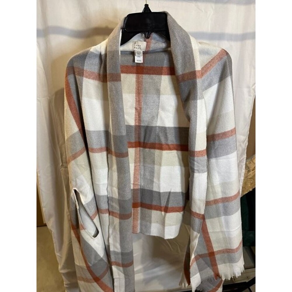 A New Day Plaid Shawl / Wrap – OSFM